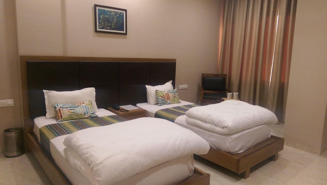 The Premier Hotel Kota  Extérieur photo
