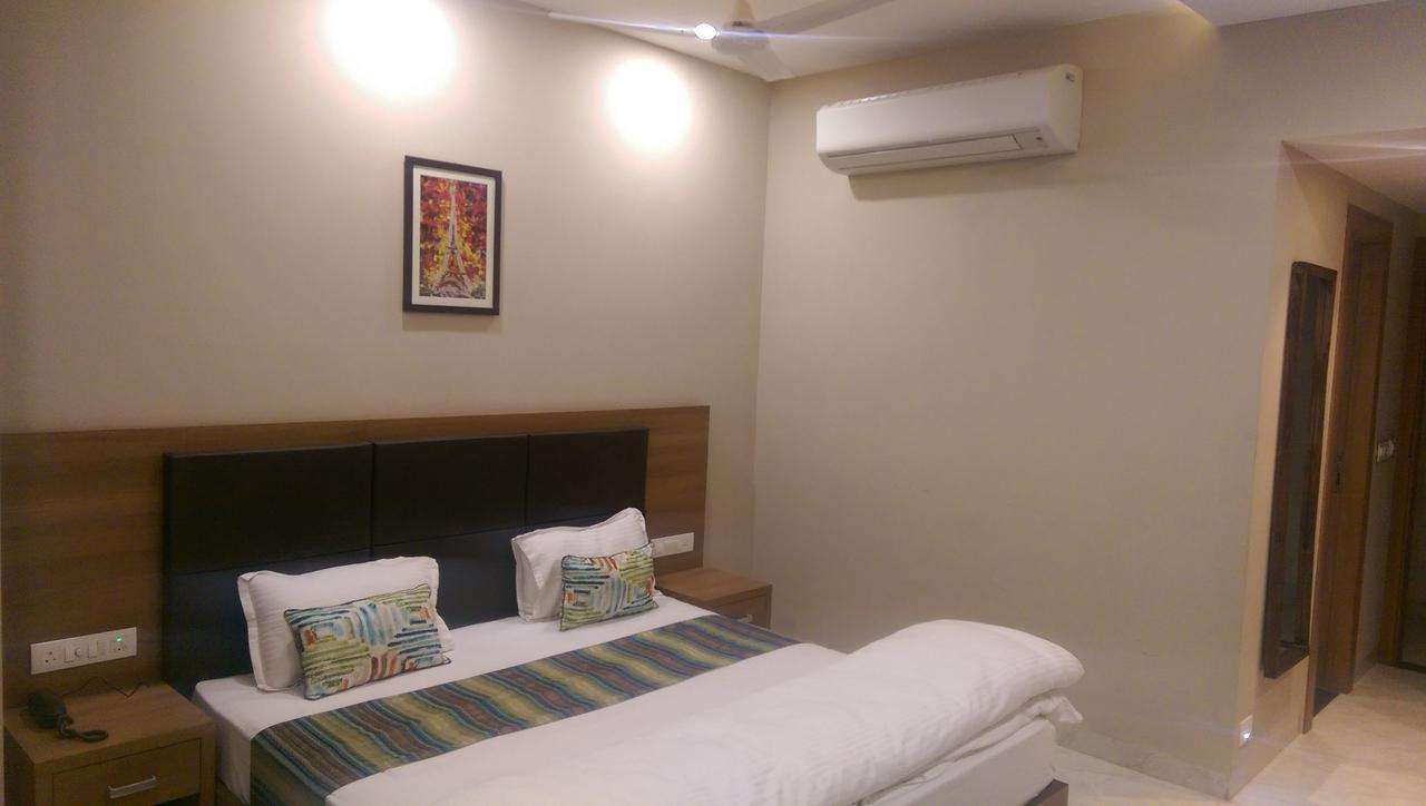 The Premier Hotel Kota  Extérieur photo