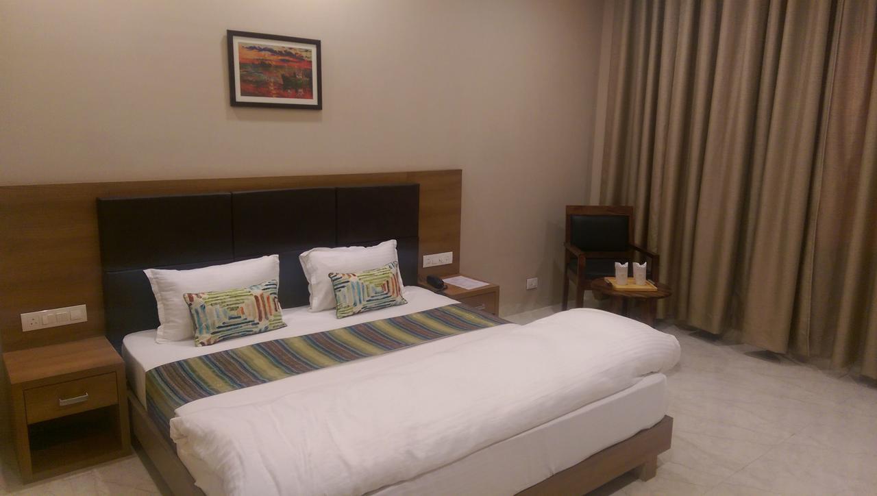 The Premier Hotel Kota  Extérieur photo